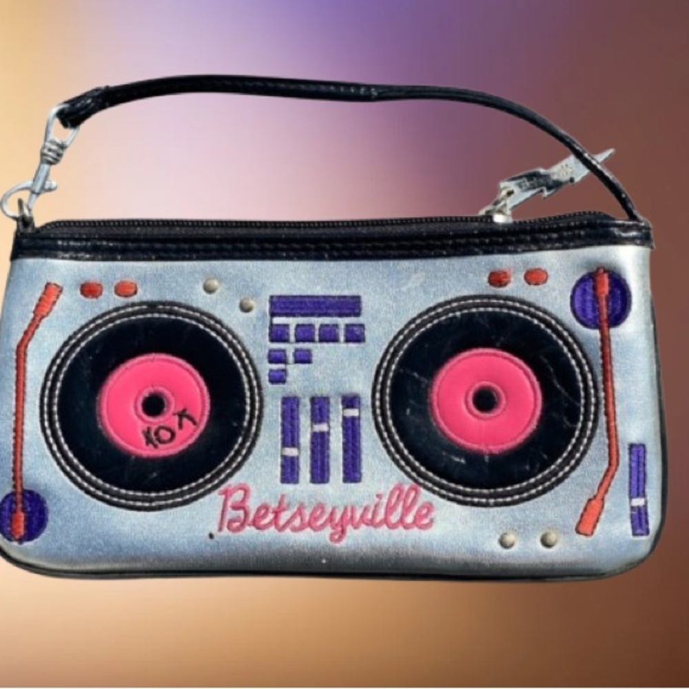 Betsey Johnson Boombox Wristlet Vintage 80s Style Novelty Collectors Item